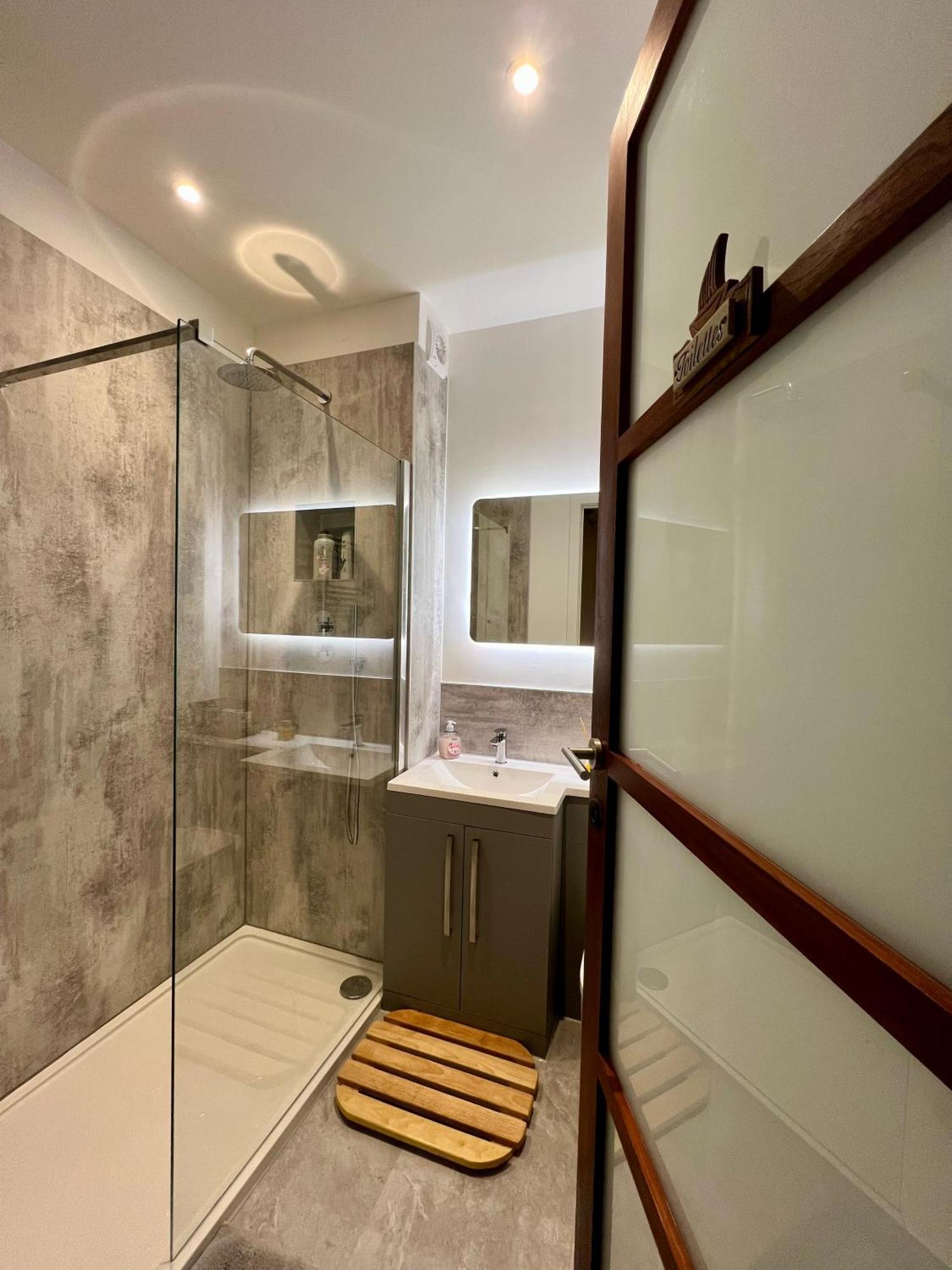 Stunning Victorian Mansion Apartment - Hosted By Agf Property - Free Parking Upon Request Brighton Екстериор снимка